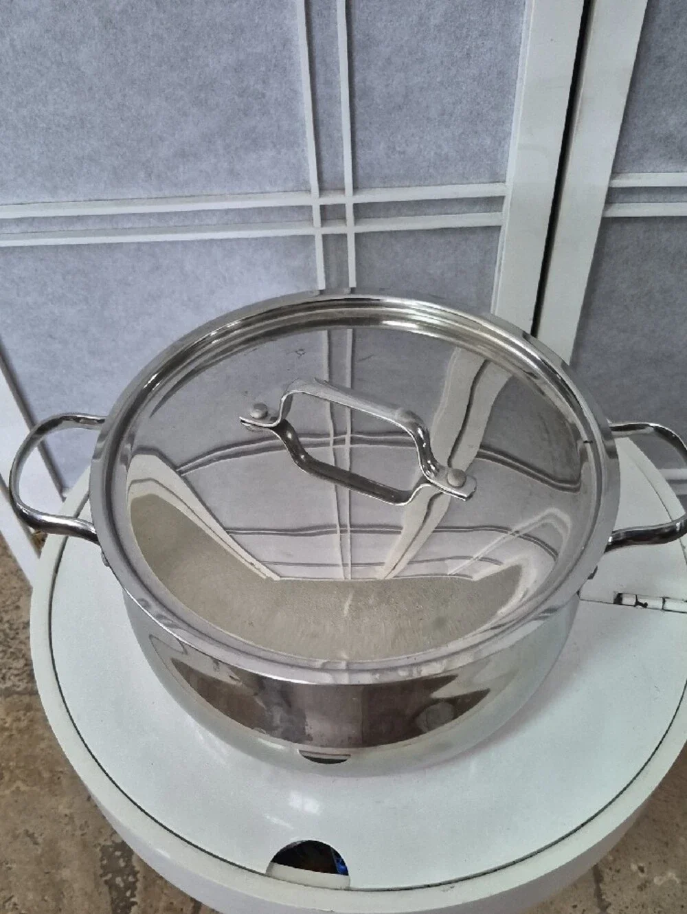 Revere Ware Copper Bottom 6 Qt Stainless Steel Sauce Pot.